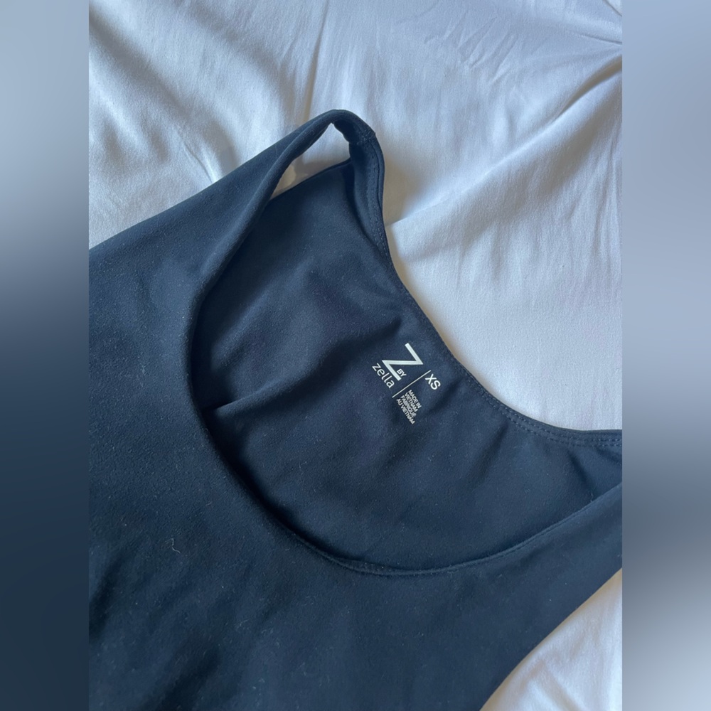 Zella navy tanktop